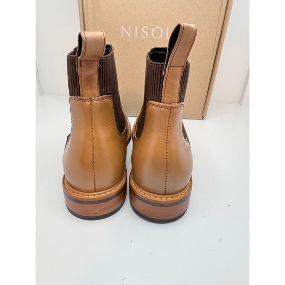 NISOLO Carmen Chelsea Boot Almond Leather Women’s Size 7 New in Box  Sustainable - Picture 7 of 14